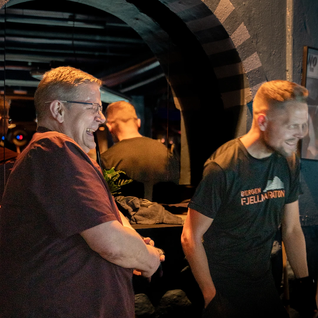 Bursdagsfeiring med spill og god stemning